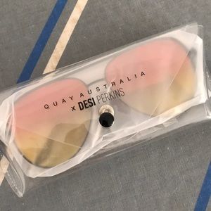 Quay Australia Desi Perkins Sahara sunglasss
